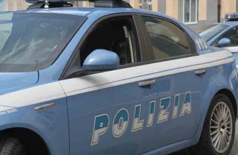 Trapanese di 23 anni arrestato dalla Polizia, ha sfregiato al volto il proprietario di un locale