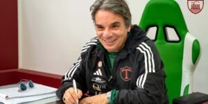 Capuano ha firmato, domenica la presentazione presso la Sala Stampa dello stadio