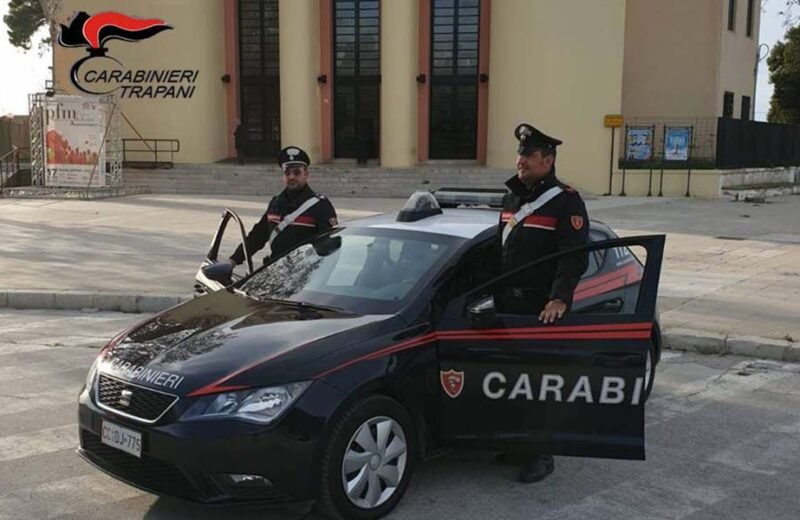 Sorpreso per strada, 19enne arrestato per evasione dai domiciliari